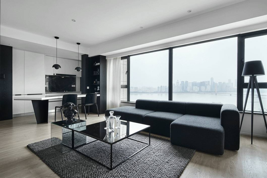 家住高層，門窗選內開好還是外開好？